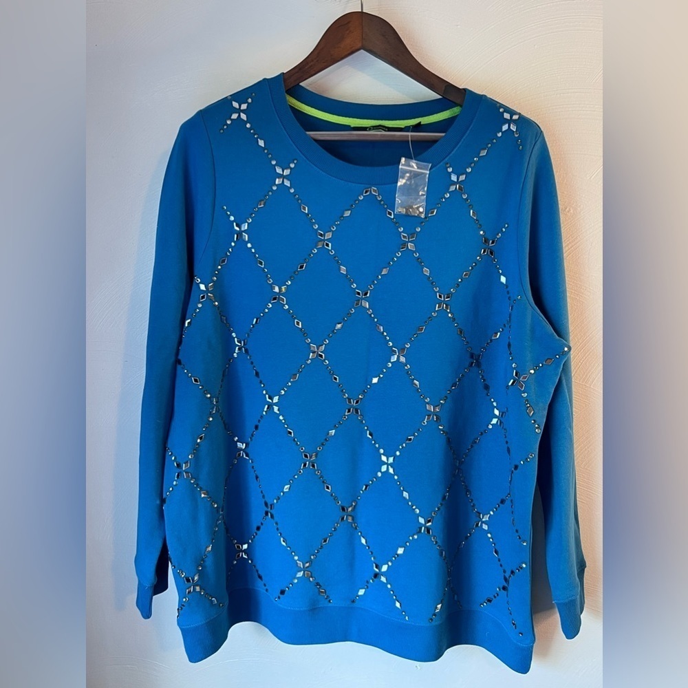 C Wonder Women’s Size 1X jeweled Sweatshirt
